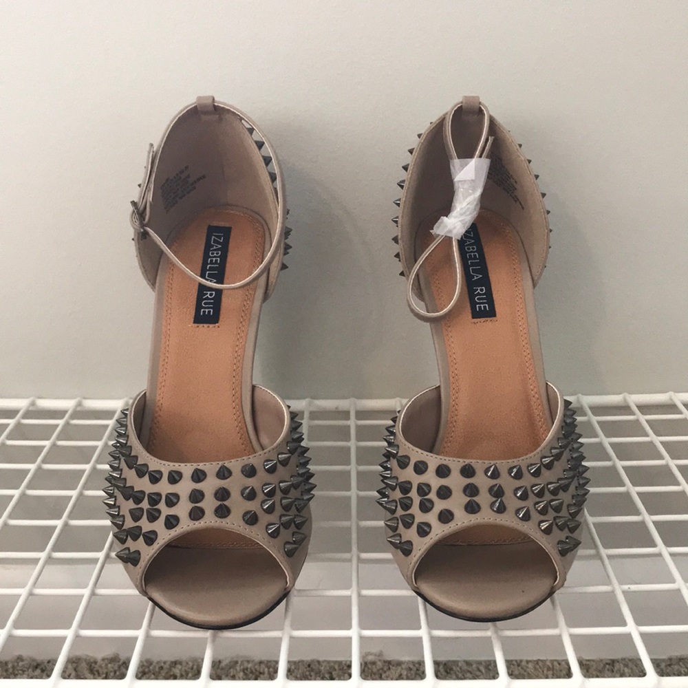 *FINAL SALE* Izabella rue pumps